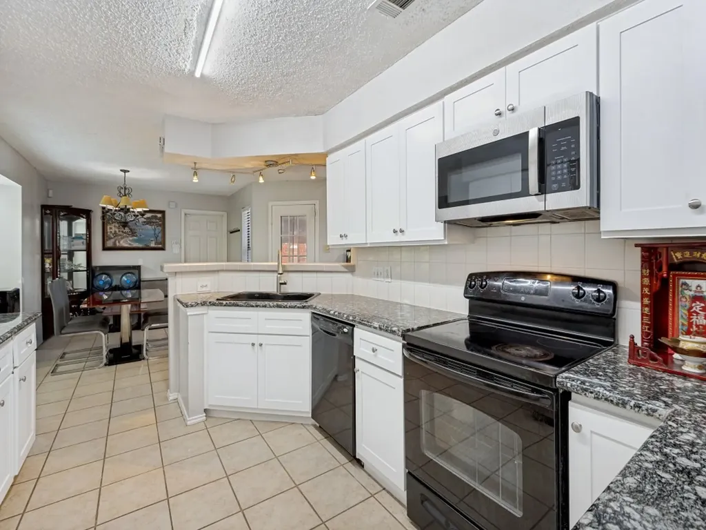 3000 Presidio Circle Carrollton TX 75007