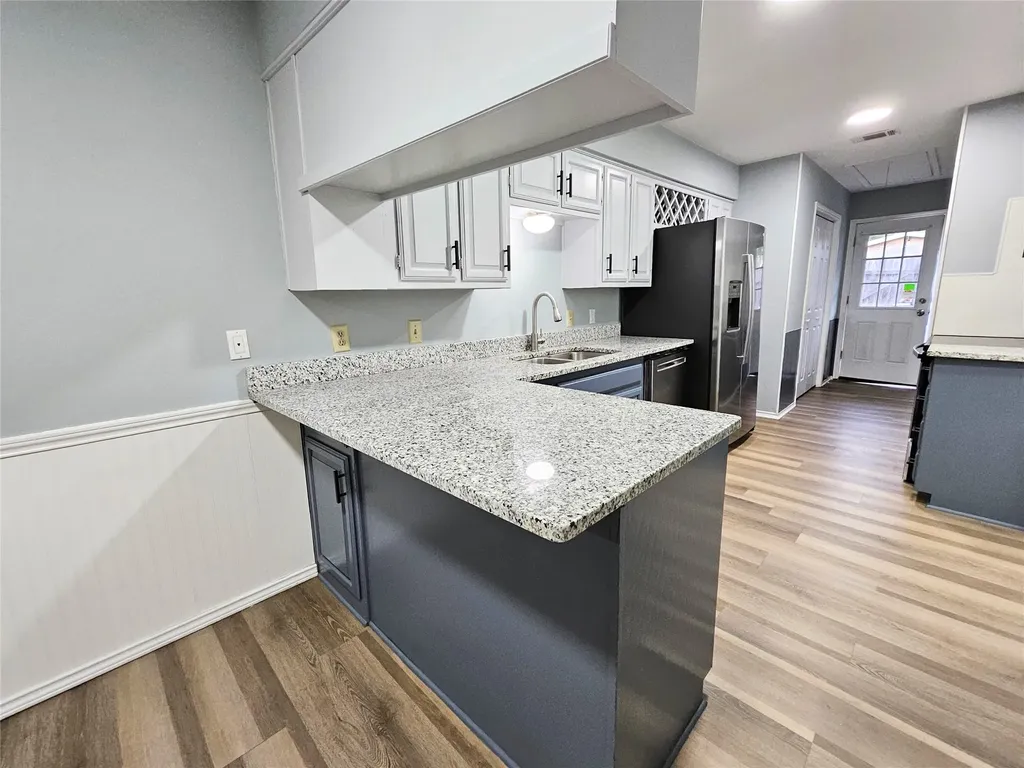 1124 Kathy Lane Lewisville TX 75067
