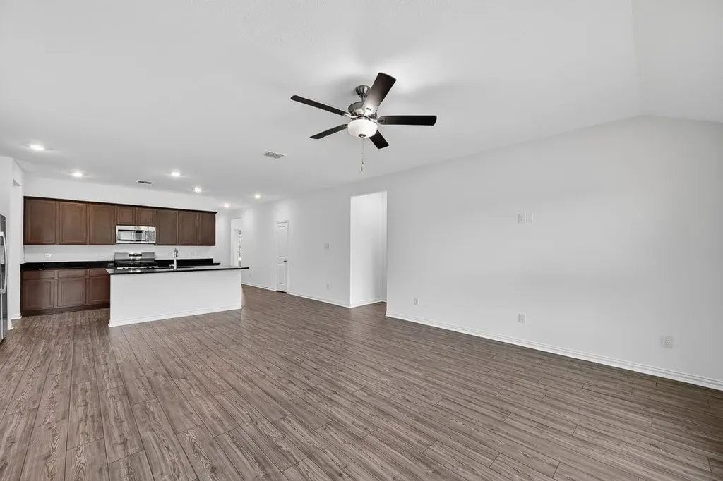 2343 Buffalo Bayou Way Crandall TX 75114