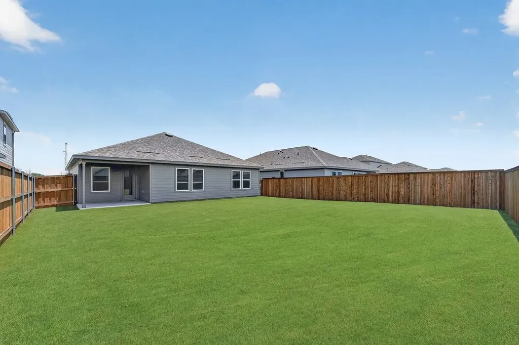 2343 Buffalo Bayou Way Crandall TX 75114