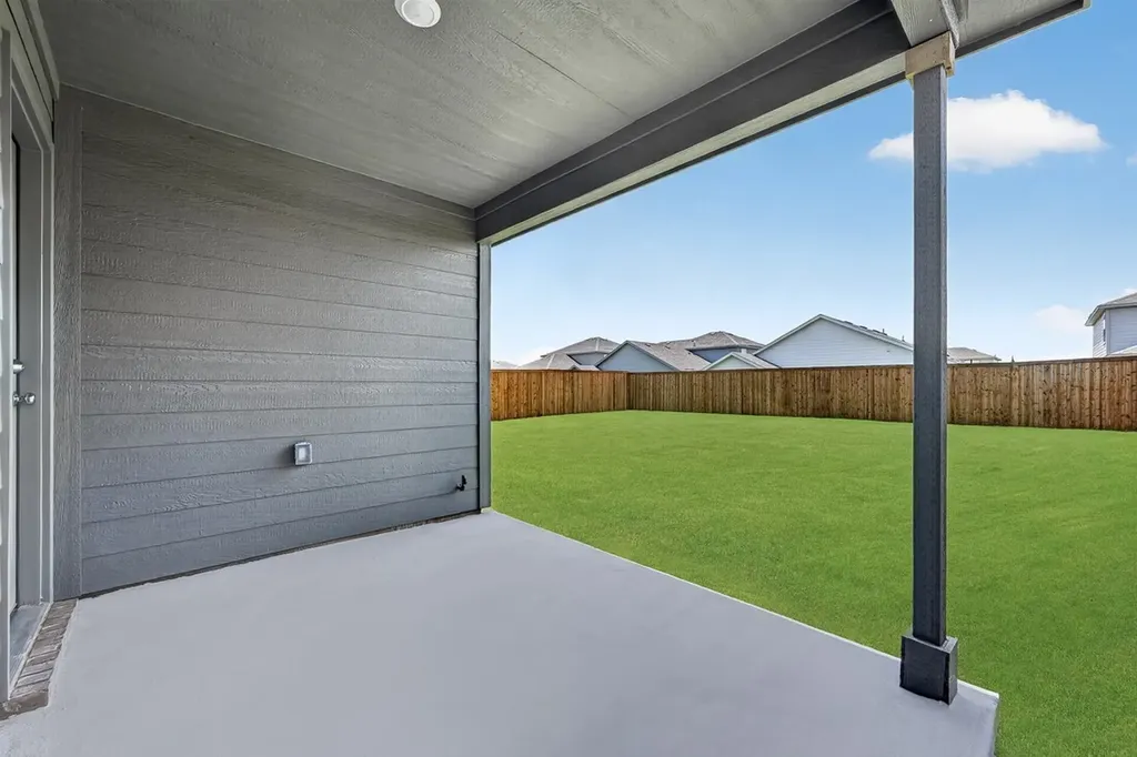 2343 Buffalo Bayou Way Crandall TX 75114