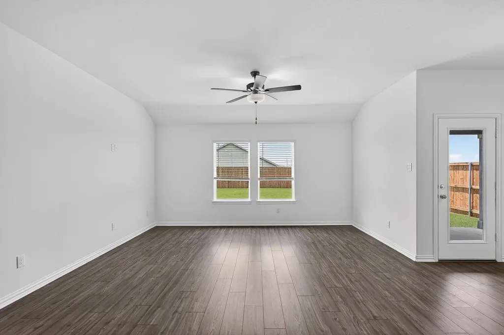 2343 Buffalo Bayou Way Crandall TX 75114