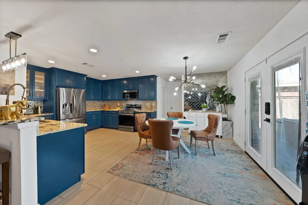 2827 Grandview Drive Grand Prairie TX 75052