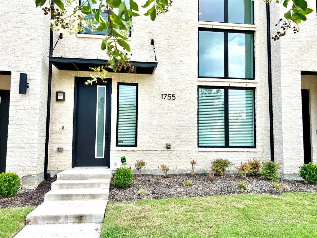 1755 Montgomery Drive Plano TX 75075