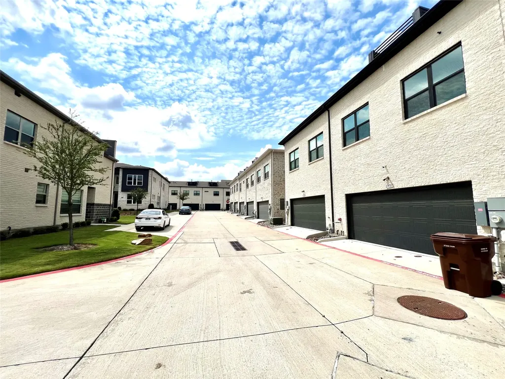 1755 Montgomery Drive Plano TX 75075