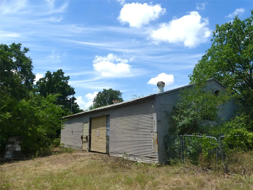 5324 Parker Henderson Road Fort Worth TX 76119