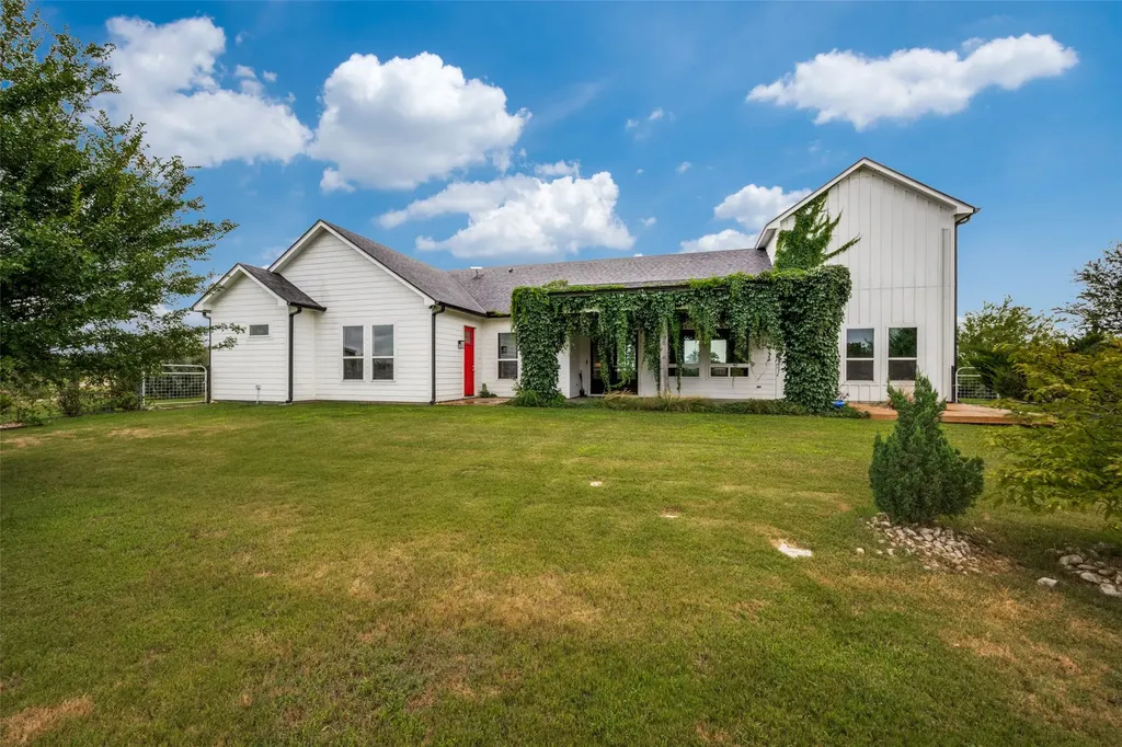1346 County Road 2625 Decatur TX 76234