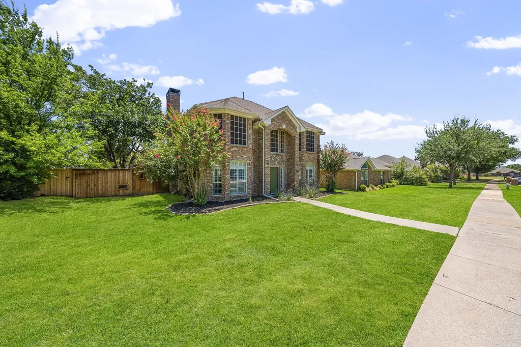 4216 Mulberry Drive Carrollton TX 75010