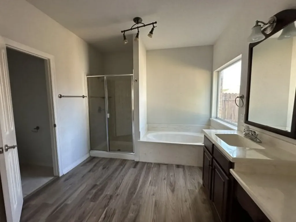 104 Dovehill Circle Red Oak TX 75154