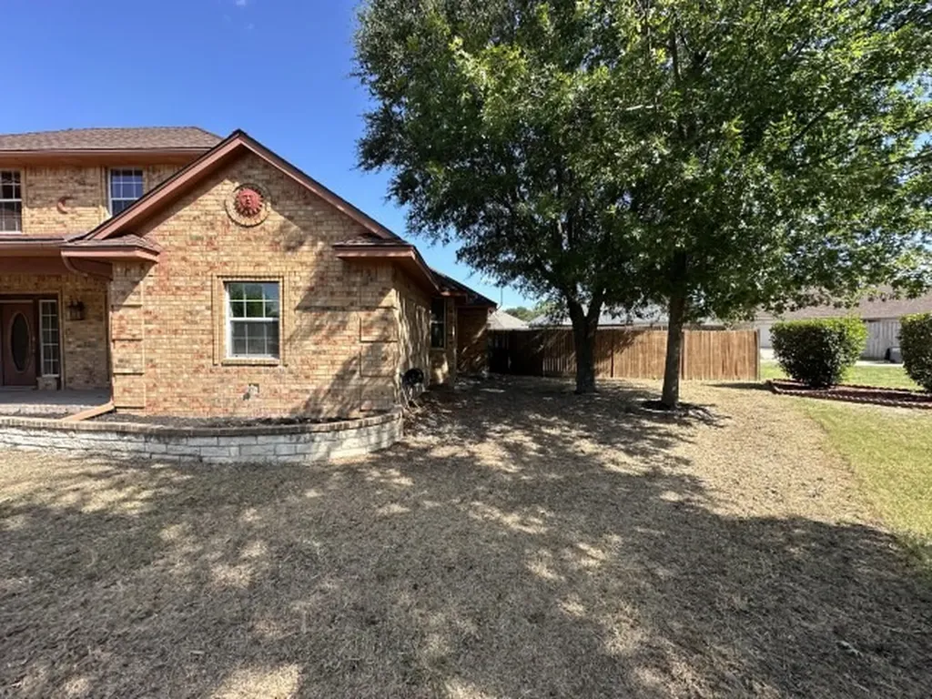 104 Dovehill Circle Red Oak TX 75154