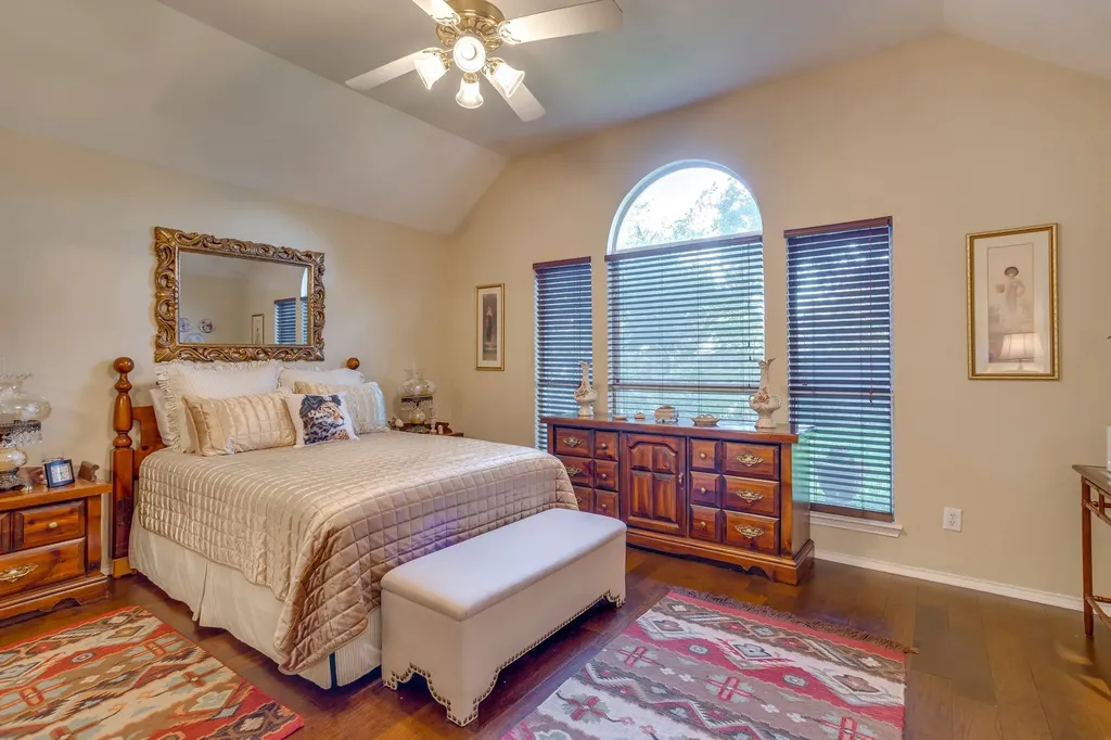 6904 Spring Valley Way Fort Worth TX 76132