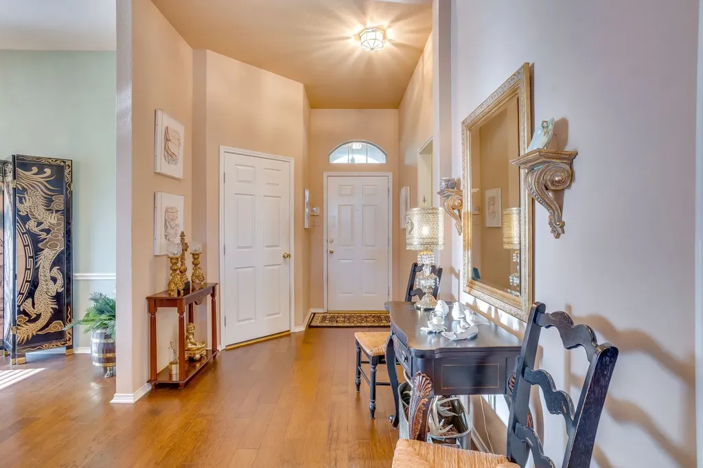 6904 Spring Valley Way Fort Worth TX 76132