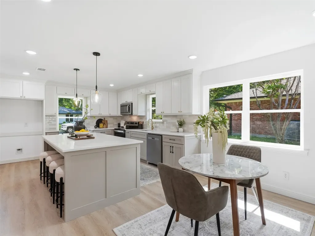 2369 Claridge Circle Plano TX 75075
