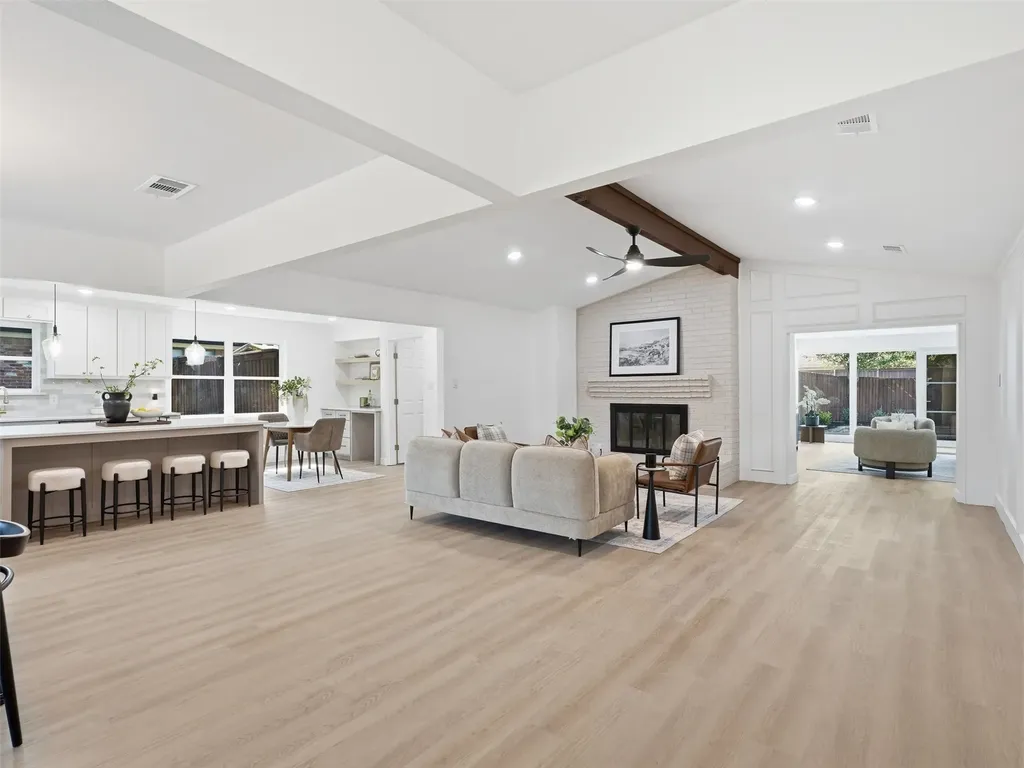 2369 Claridge Circle Plano TX 75075