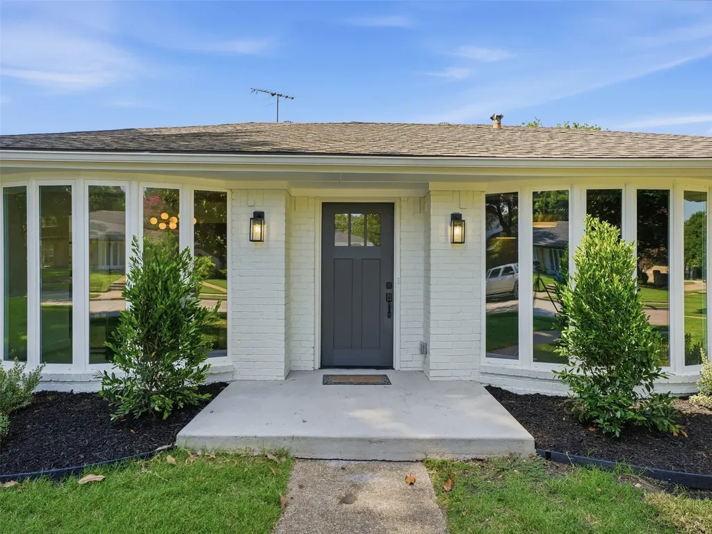 2369 Claridge Circle Plano TX 75075