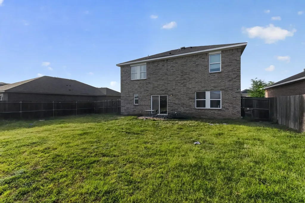 432 Glen Meadow Drive Glenn Heights TX 75154