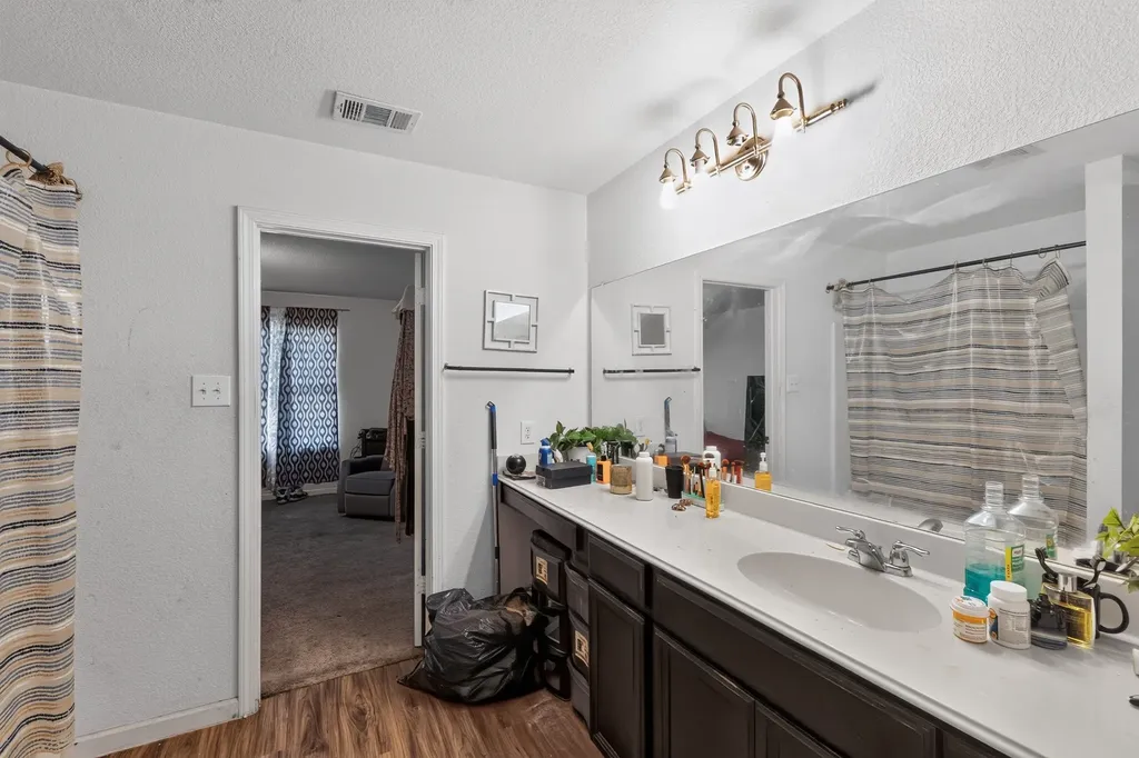 432 Glen Meadow Drive Glenn Heights TX 75154
