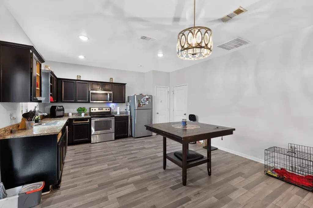 432 Glen Meadow Drive Glenn Heights TX 75154