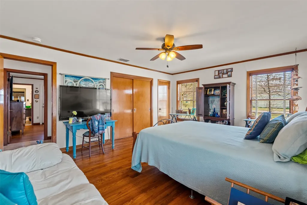 609 E Quitman Street Alba TX 75410