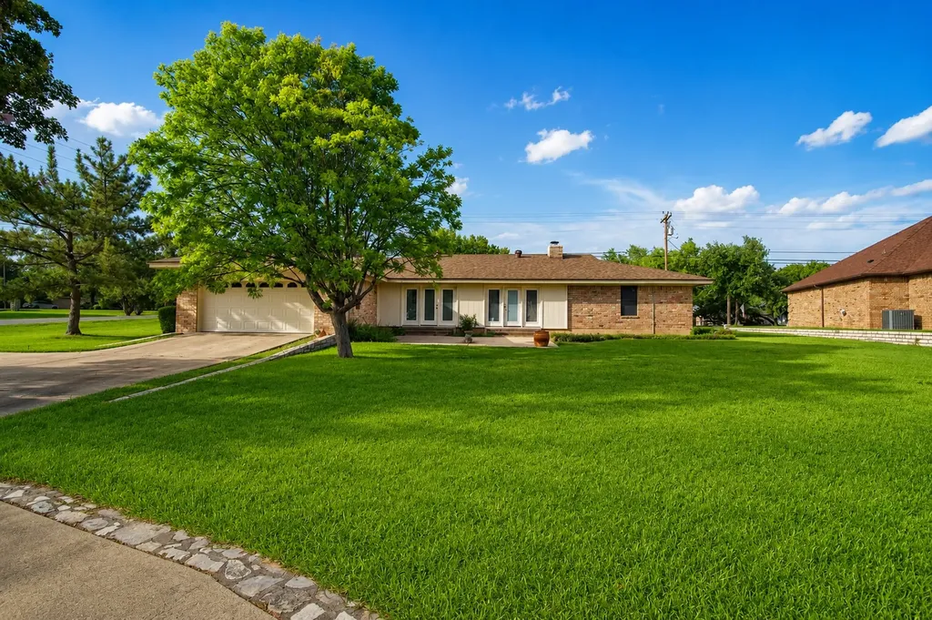 5132 Fairway Circle De Cordova TX 76049