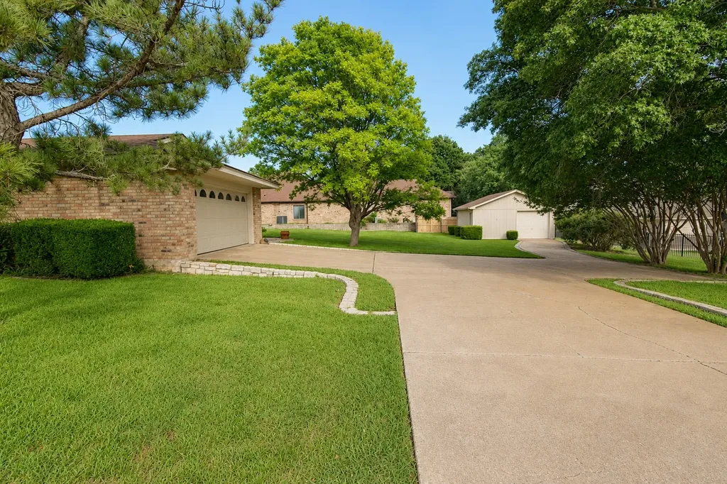 5132 Fairway Circle De Cordova TX 76049