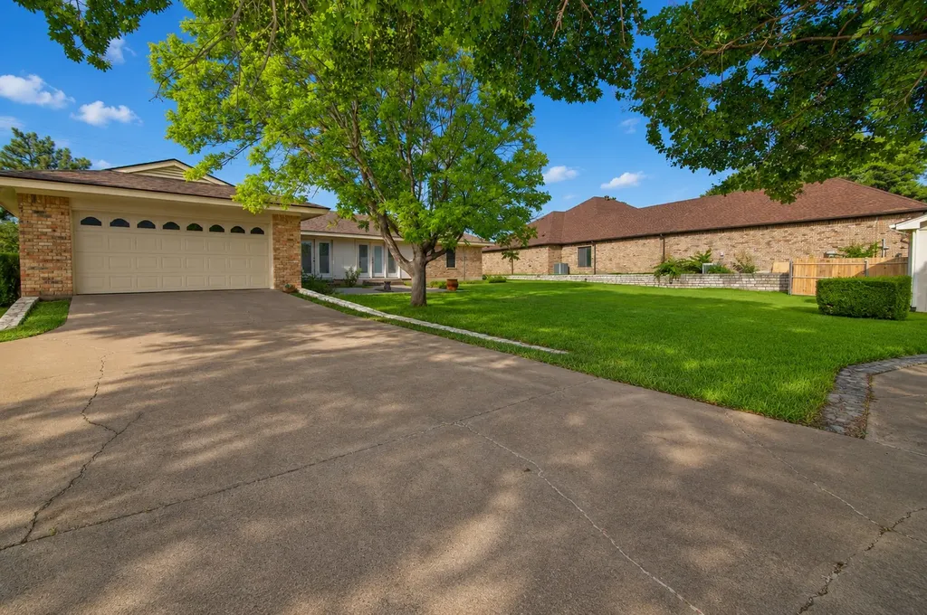 5132 Fairway Circle De Cordova TX 76049