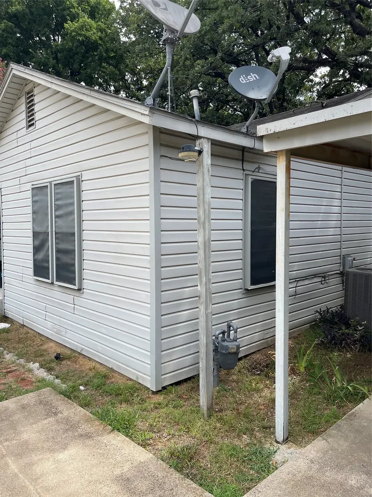 5801 Estes Avenue Forest Hill TX 76119
