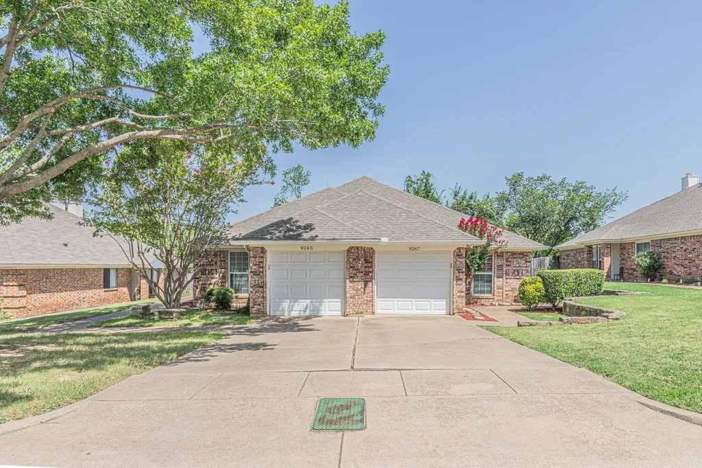 9265 Meandering Drive North Richland Hills TX 76182