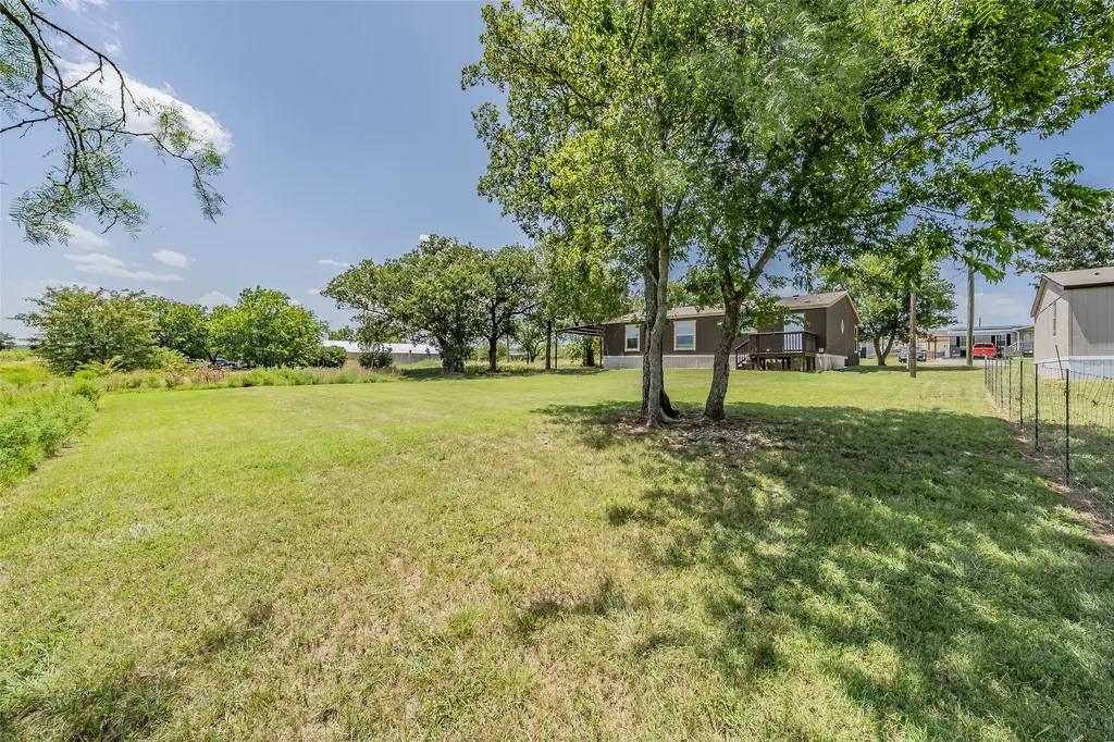 204 Overland Trail Bridgeport TX 76426