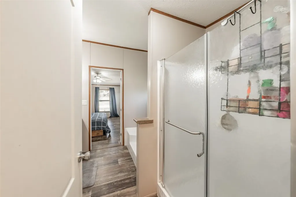 204 Overland Trail Bridgeport TX 76426
