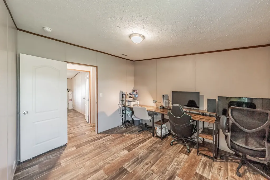 204 Overland Trail Bridgeport TX 76426