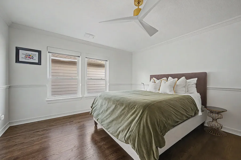 4415 Holland Avenue Dallas TX 75219