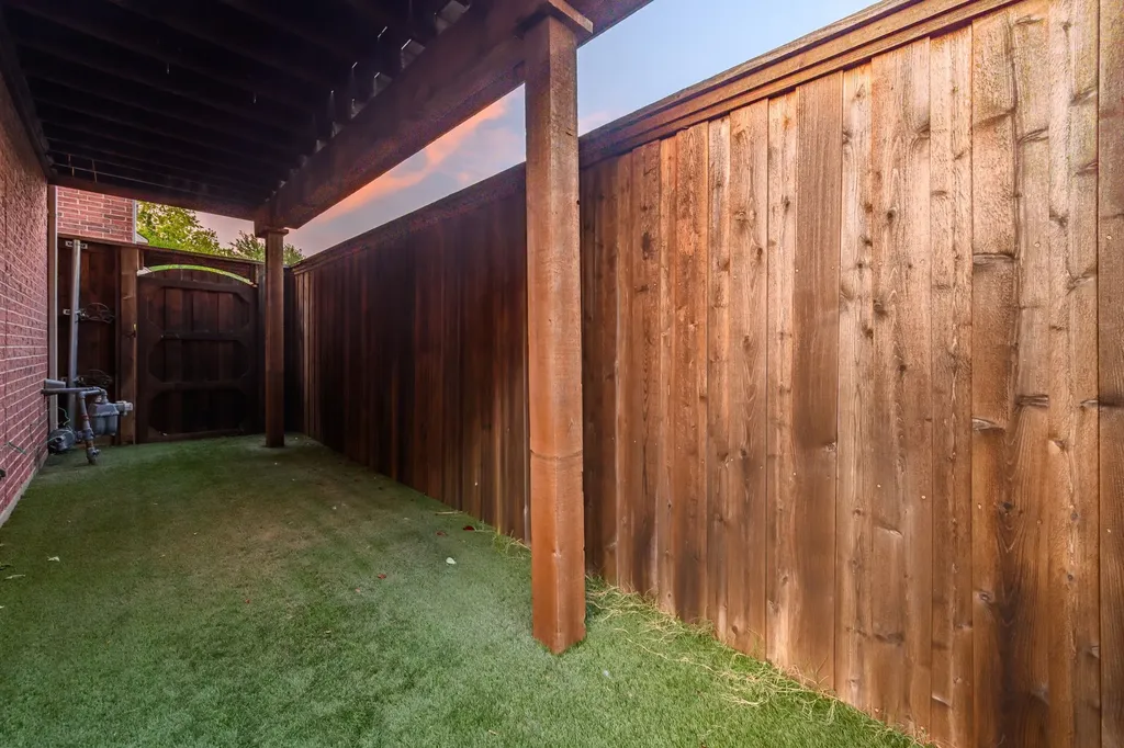 4415 Holland Avenue Dallas TX 75219