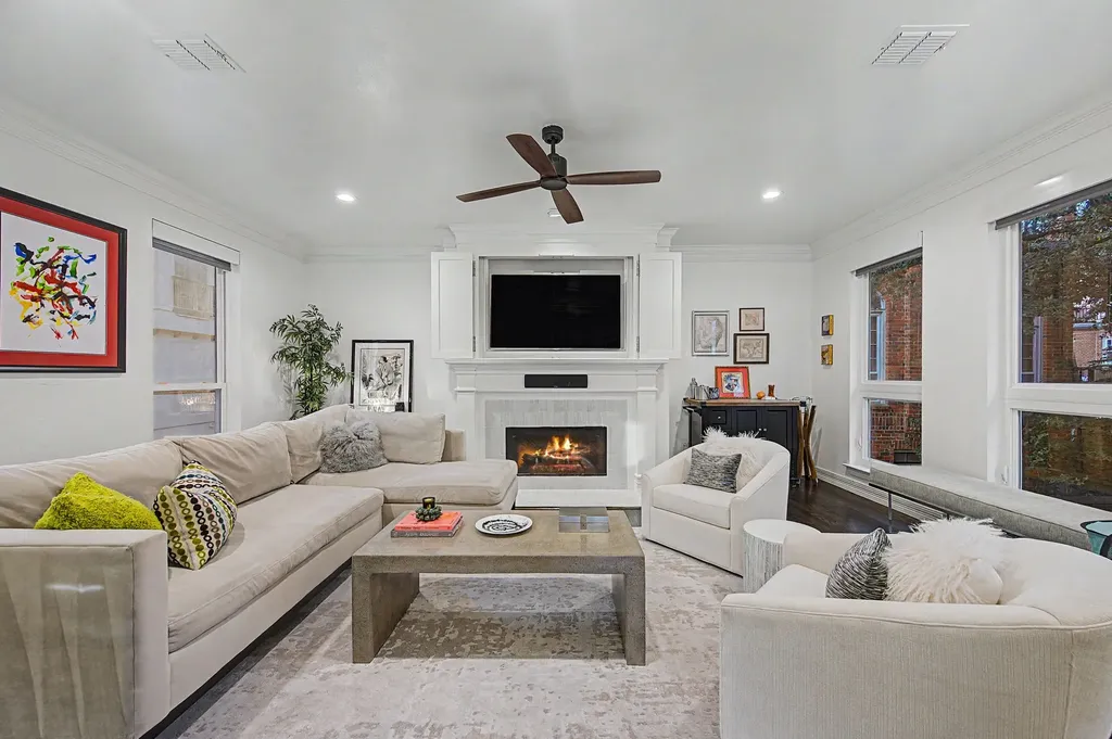 4415 Holland Avenue Dallas TX 75219