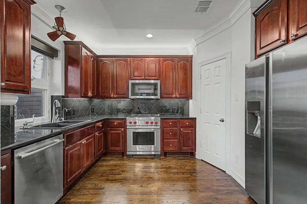 4415 Holland Avenue Dallas TX 75219