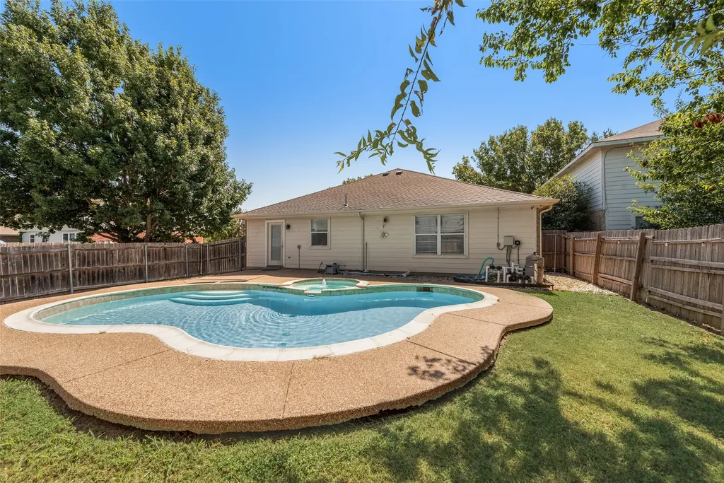 13513 Lost Spurs Road Fort Worth TX 76262