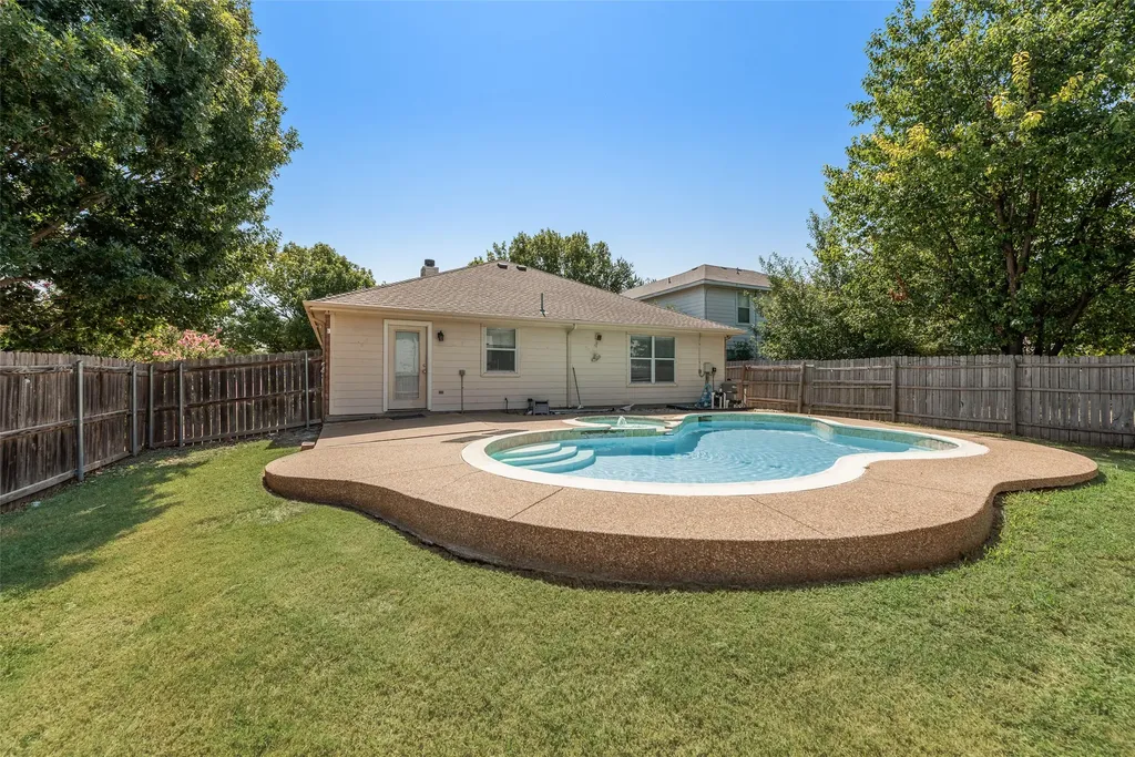 13513 Lost Spurs Road Fort Worth TX 76262