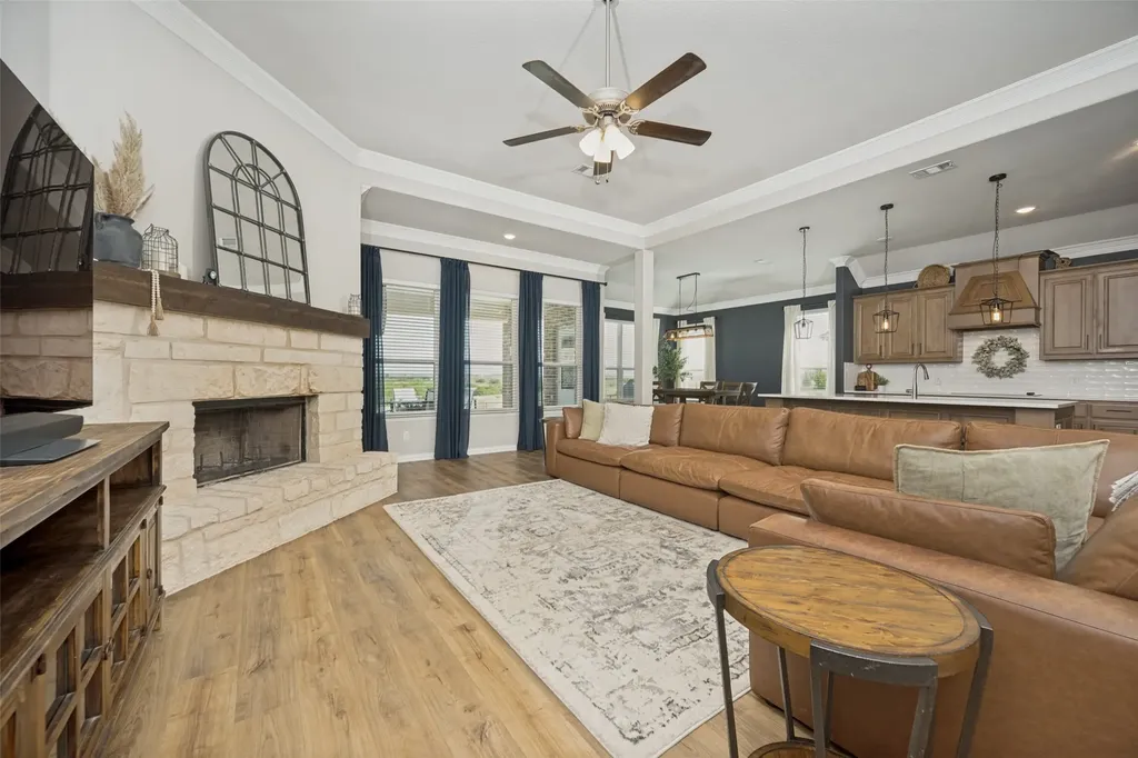 7421 Autumn Grove Lane Ponder TX 76259