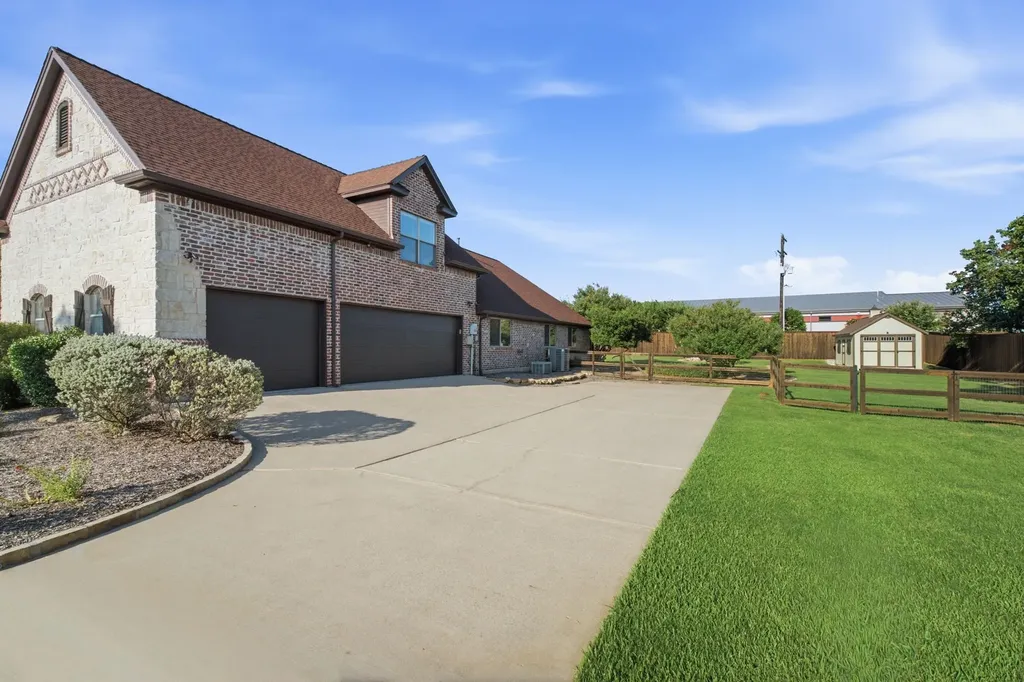 8470 Steeplechase Circle Argyle TX 76226