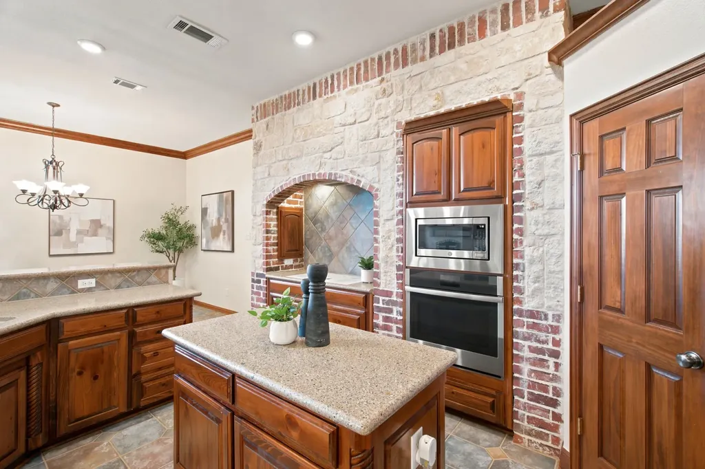 8470 Steeplechase Circle Argyle TX 76226