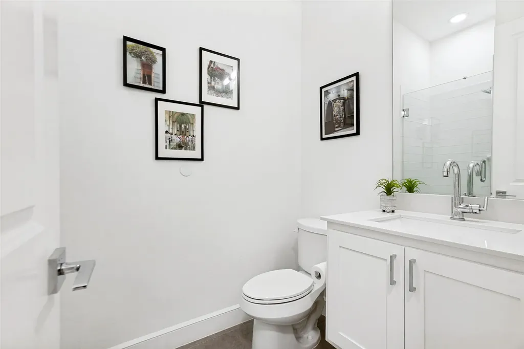 5015 Meridian Lane Addison TX 75001