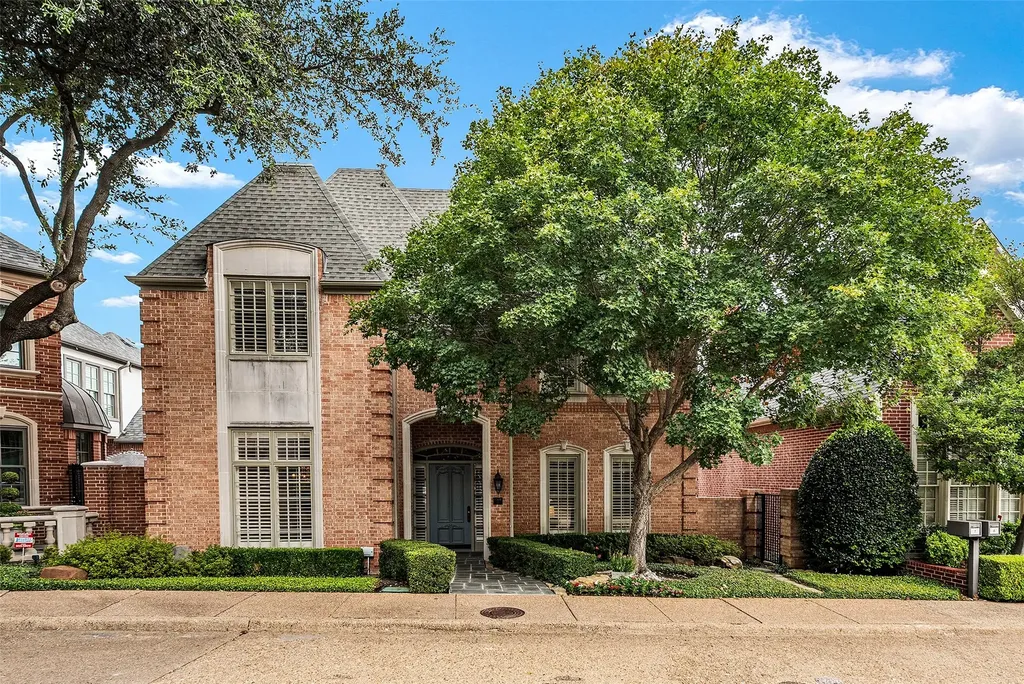 7 Knightwood Court Dallas TX 75225