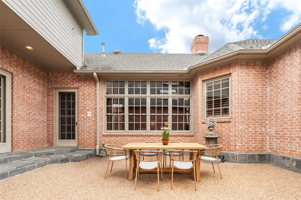 7 Knightwood Court Dallas TX 75225