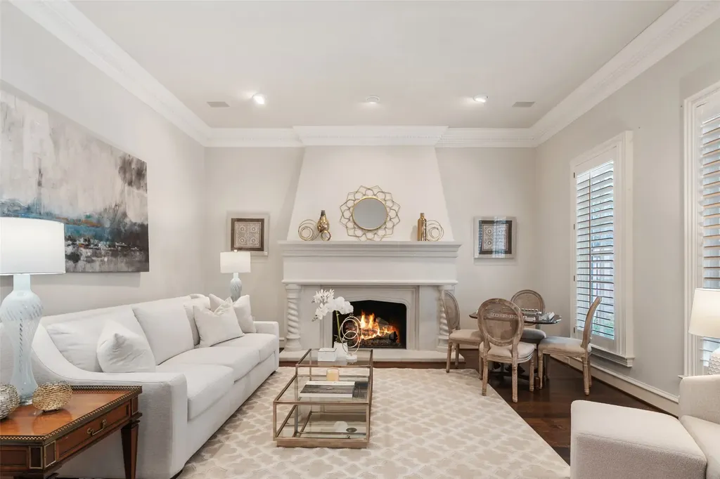 7 Knightwood Court Dallas TX 75225