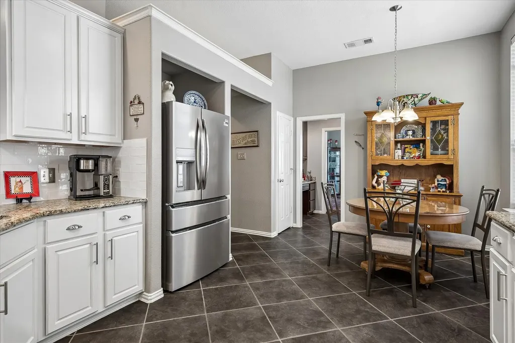 1911 Fairlake Drive Wylie TX 75098