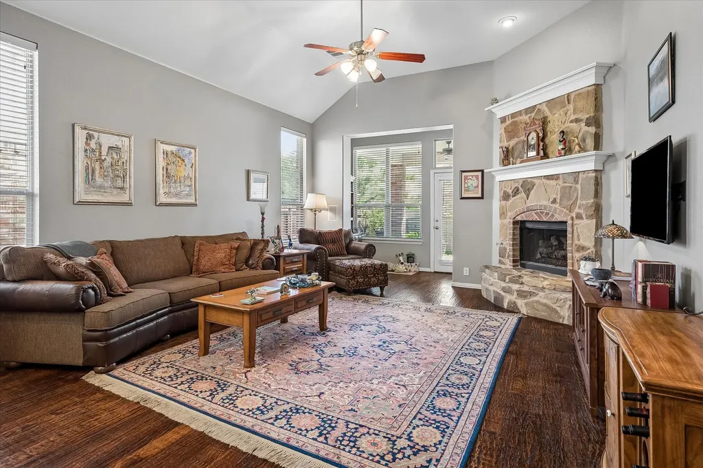1911 Fairlake Drive Wylie TX 75098