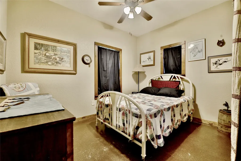 1347 Lcr 152 Mount Calm TX 76673
