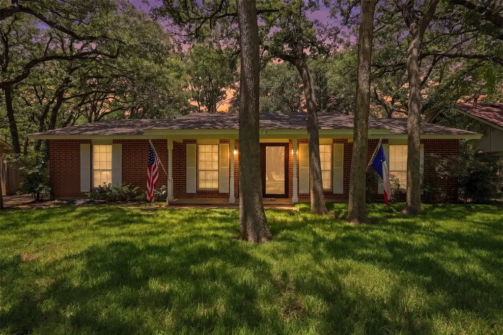 3702 Hastings Drive Arlington TX 76013