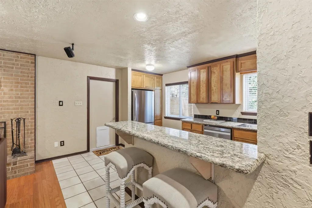 3702 Hastings Drive Arlington TX 76013