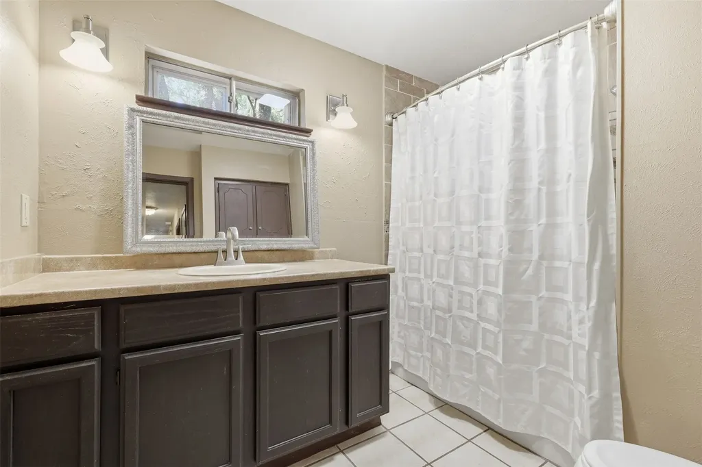 3702 Hastings Drive Arlington TX 76013